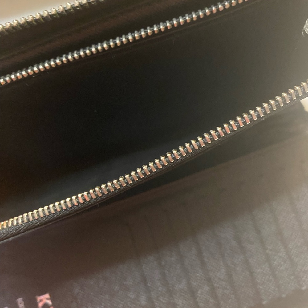 COPY - LOUIS VUITTON Graphite Vertical Zip Wallet - Picture 6 of 7